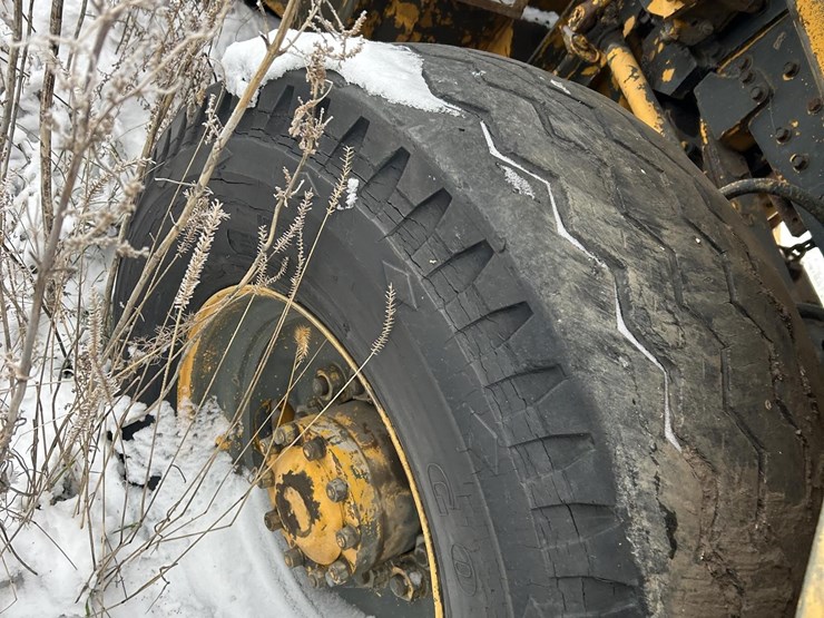 1981-oshkosh-green-snow-blower-image-15