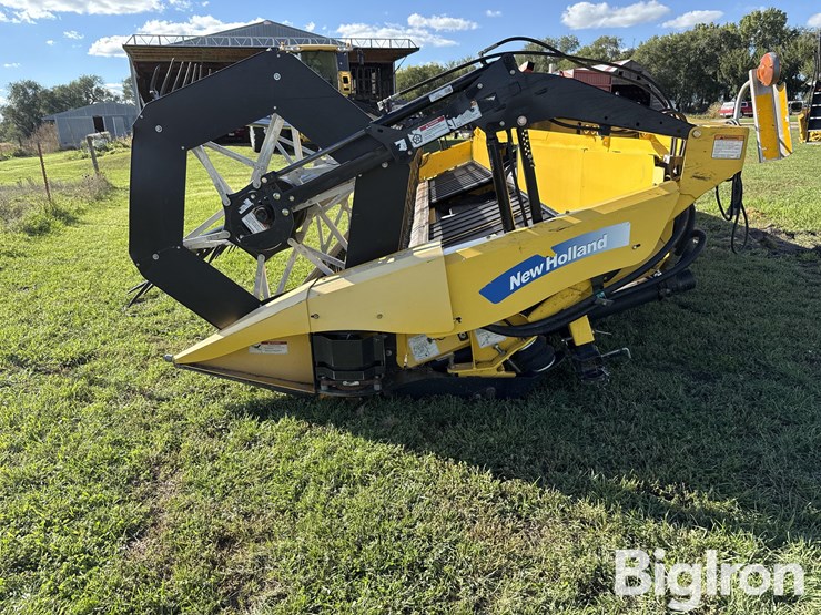 new-holland-88c-image-8