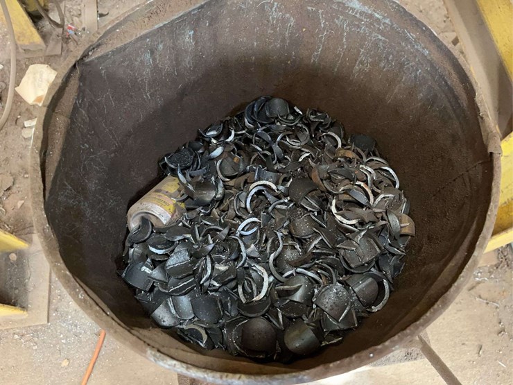 hydraulic-press-&-drill-press-on-stand-&-contents-image-5