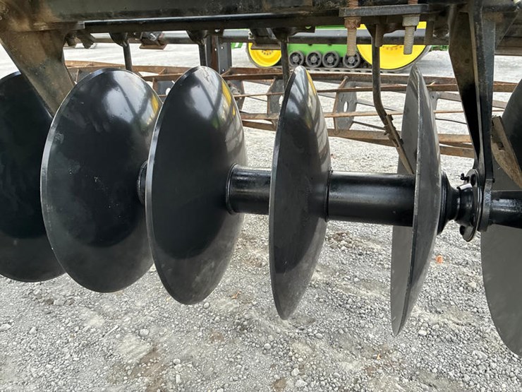 john-deere-630-image-34