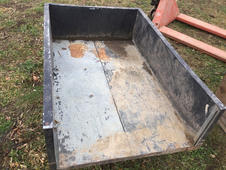 #4806-•-agri-fab-lawn-cart:-location:-w2486-smies-rd.,-oostburg,-wi-53070-image-2