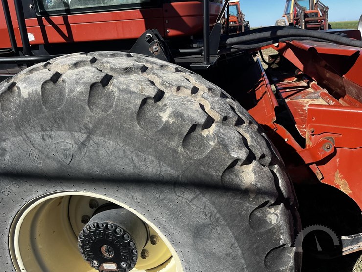 2005-hesston-9260-image-5