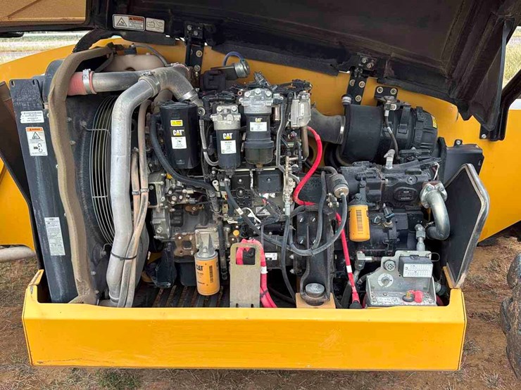 caterpillar-tl1055d-image-24