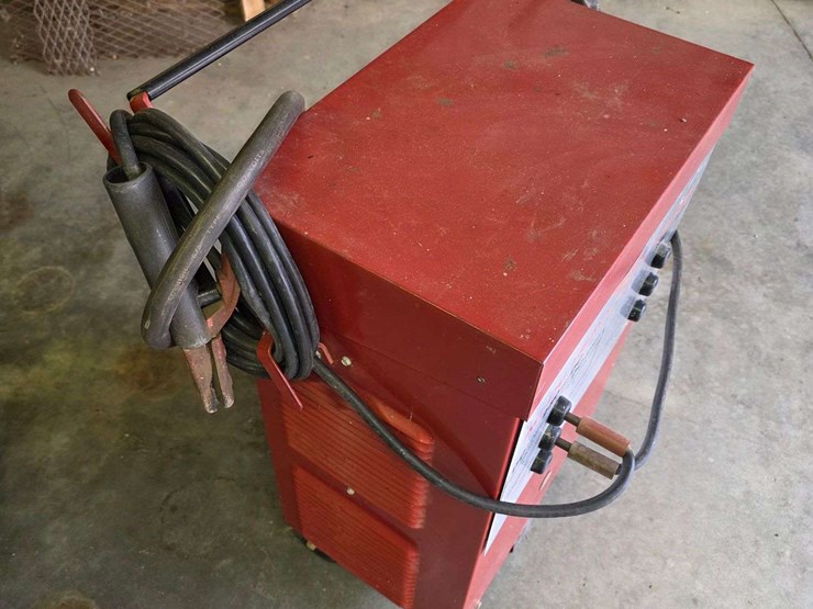 century-ac-dc-hd-stick-welder,-used-very-little,-working-order-image-7