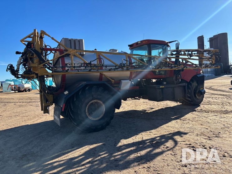 case-ih-titan-3020-image-11