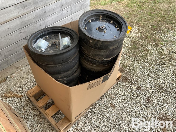 pallet-of-farm-support-image-3