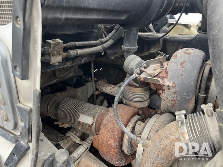 2005-kenworth-t800-image-56