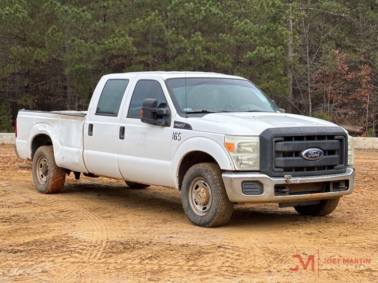2011-ford-f250-xl-image-1