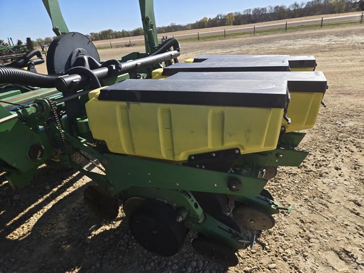 john-deere-1780-image-21