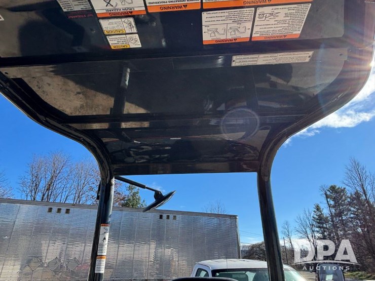 2020-yanmar-vio55-image-51