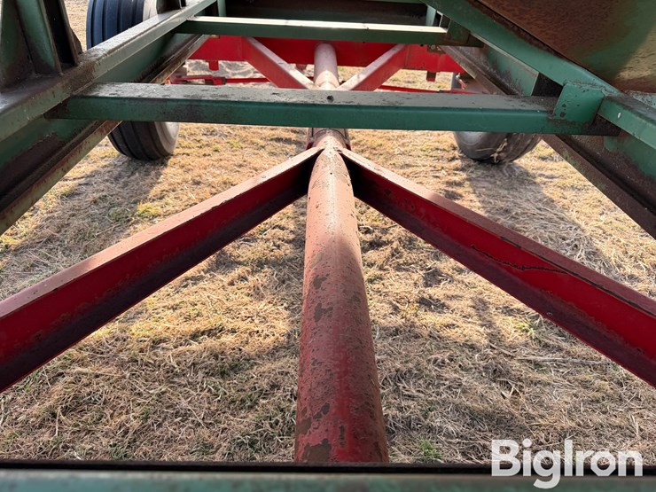 dakon-gravity-wagon-on-westendorff-running-gear-image-17