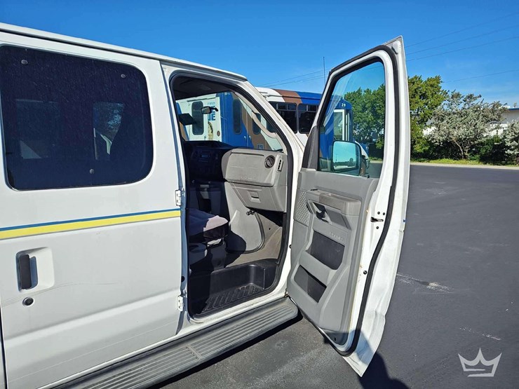 ford-e350-image-33