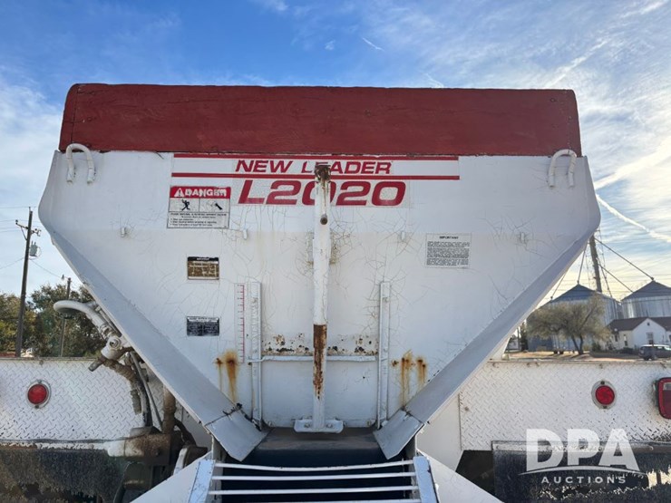 1981-new-leader-l2020-image-32