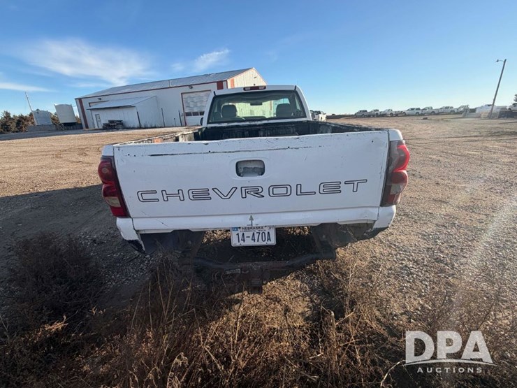 2003-chevrolet-silverado-2500hd-image-8