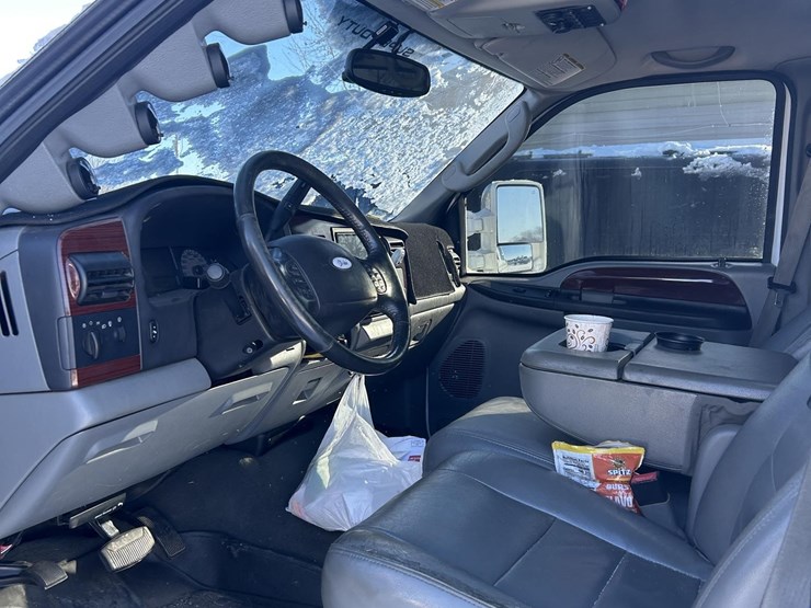 2005-ford-f350-image-19