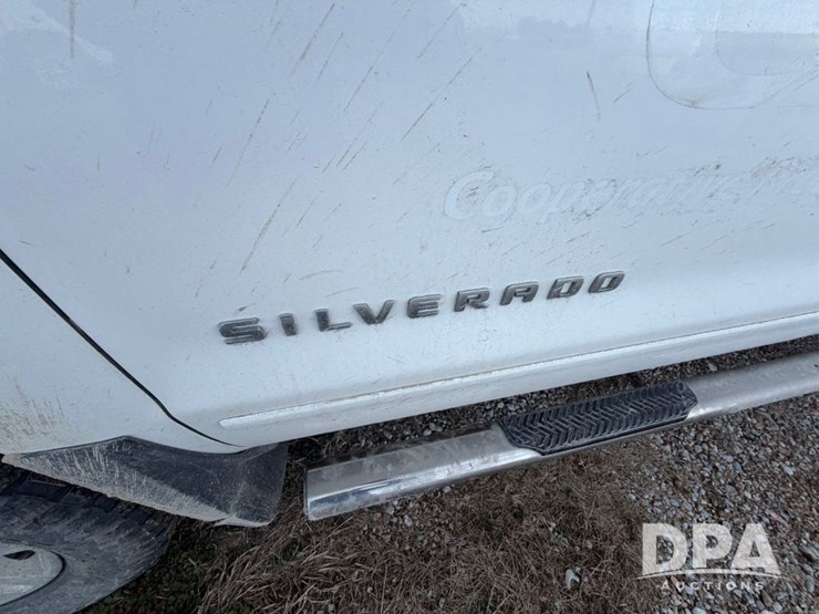 2017-chevrolet-1500-image-40