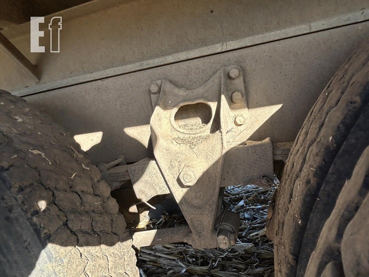 1985-international-s2500-image-47