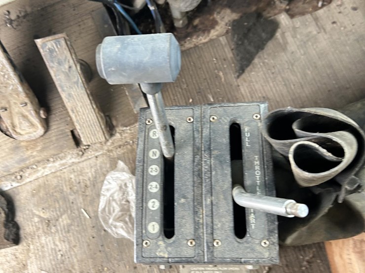 1981-oshkosh-green-snow-blower-image-66