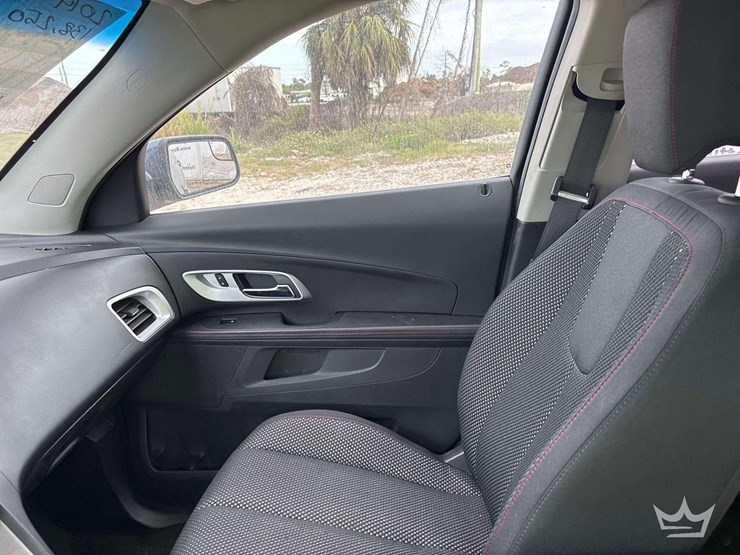 2014-chevrolet-equinox-image-16