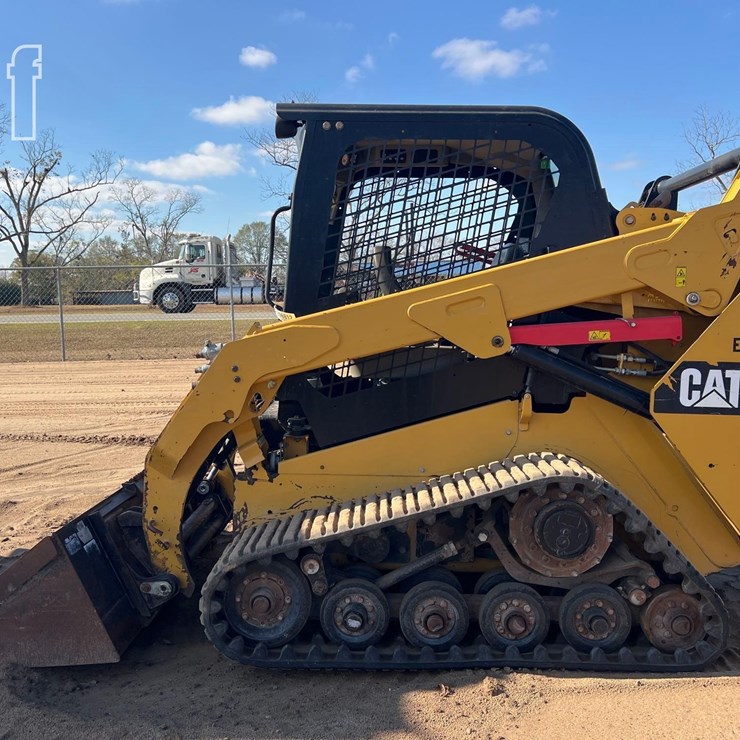 2015 CATERPILLAR 257D