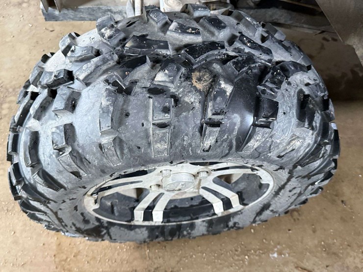 2009-arctic-cat-700-image-15