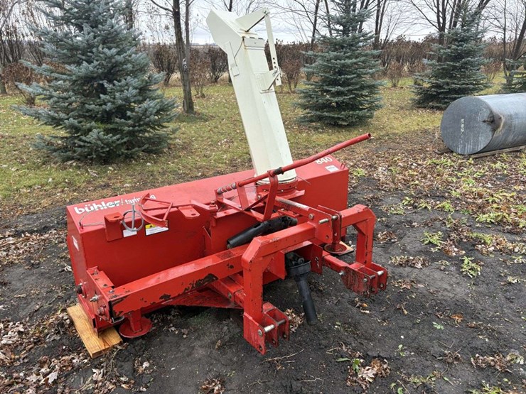 buhler-farm-king-840-snowblower,-84”,-3pt,-540-pto,-manual-turn-spout,-adj-deflector-image-2