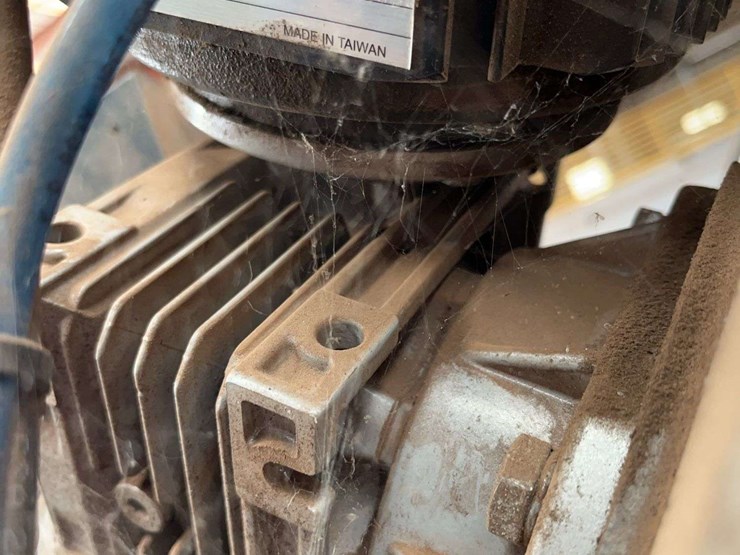 jet-horizontal-band-saw-3-phase-image-6