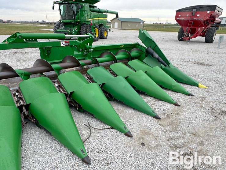 john-deere-c12f-image-9