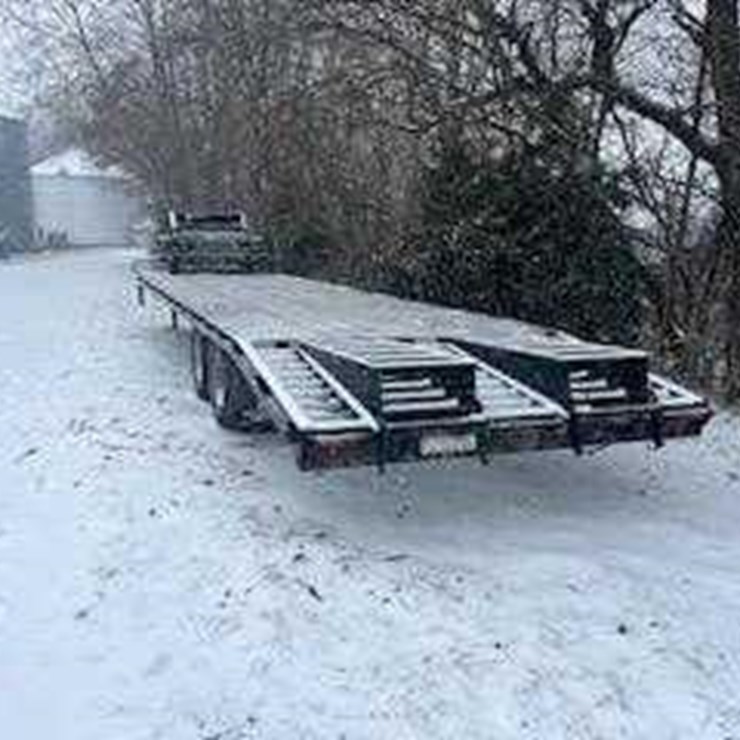 2012 Coyote 30’ gooseneck trailer