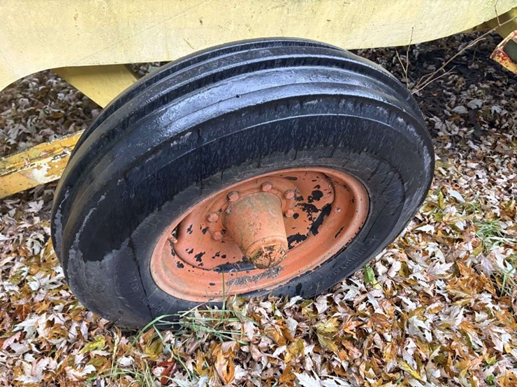 case-ck680-backhoe-tractor,-gas,-80”-bucket,-24”-hoe-bucket,-last-ran-2-years-ago-image-3