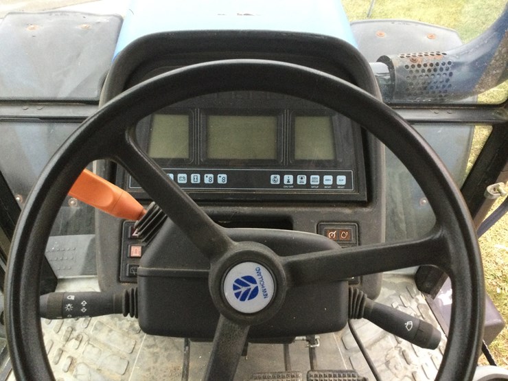 new-holland-190-image-9