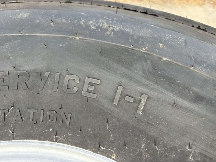 titan-16.5l-16.1sl-new-10-ply-tire-on-silver-8-bolt-ag-rim-image-5