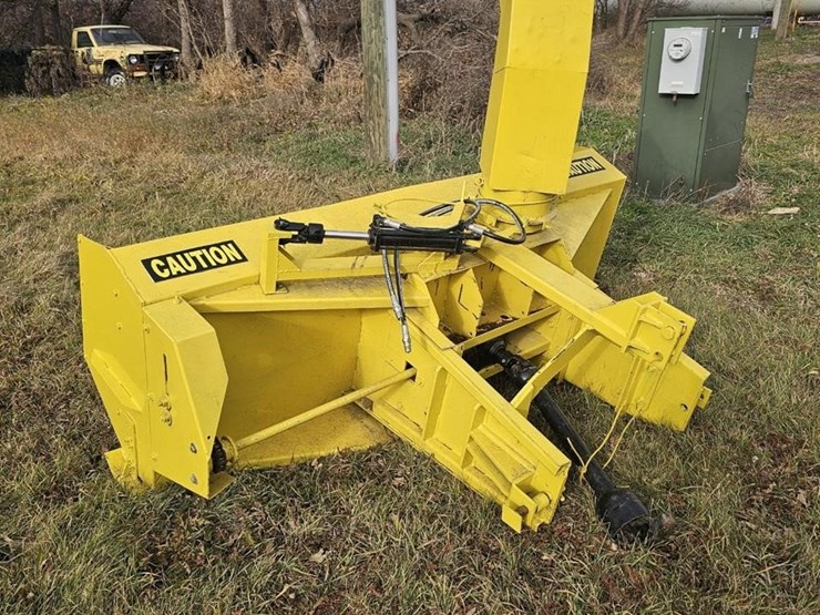 hanson-8.5"-snow-blower-image-1