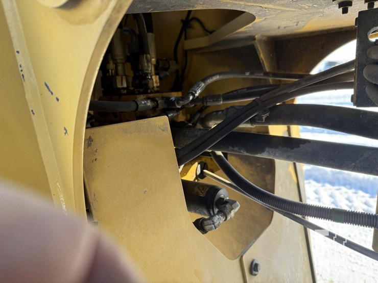 caterpillar-920-image-30