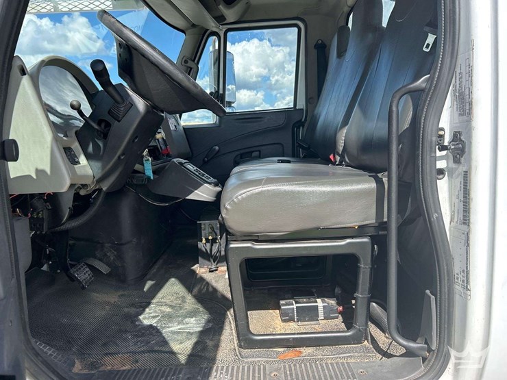 2013-international-workstar-7400-image-10