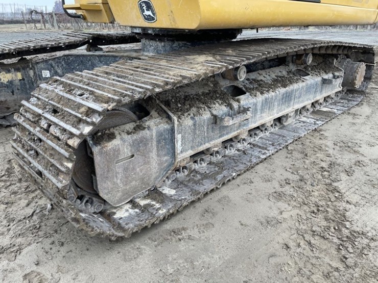 deere-210g-lc-image-30