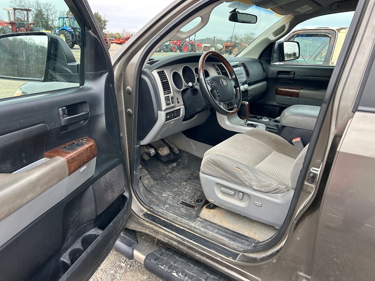 toyota-tundra-image-9