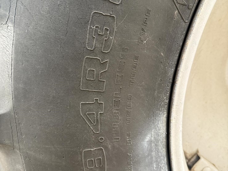 1998-new-holland-tv140-image-7