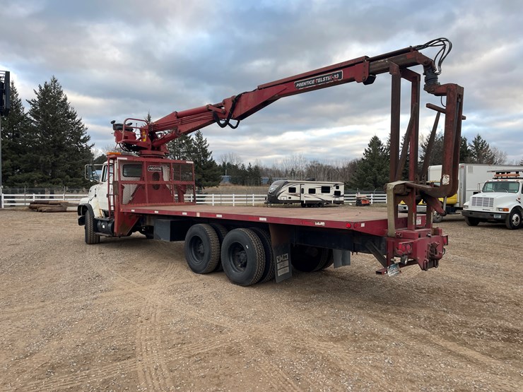 #1134-•-1993-ford-sheetrock-boom-truck-(has-mn-title)-image-2