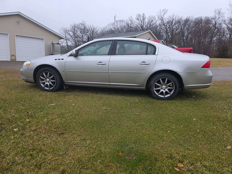 2006-buick-lucerne-cxl,-216,480-miles,-cruise,-am/fm/cd,-dual-climate-control,-heated-leather-seats,-image-9