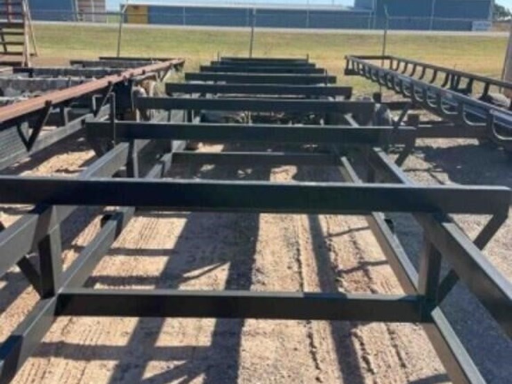 2011-maxey-gn-pipe-trailer-image-6