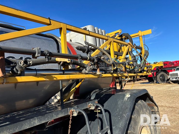 case-ih-titan-3020-image-79