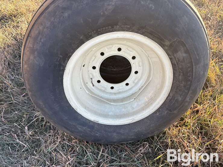 11l-15-mounted-&-unmounted-tires-image-10