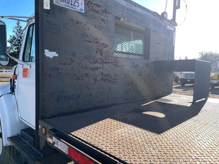 international-4700-image-19