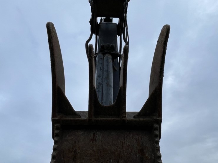 deere-210g-lc-image-16