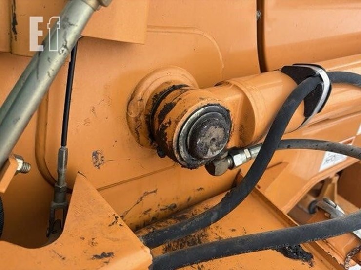 2006-case-580sm-image-28