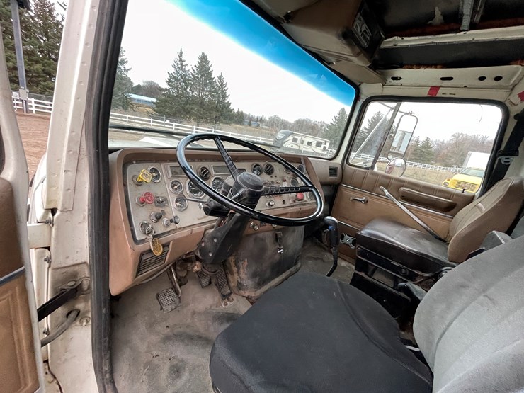 #1134-•-1993-ford-sheetrock-boom-truck-(has-mn-title)-image-42