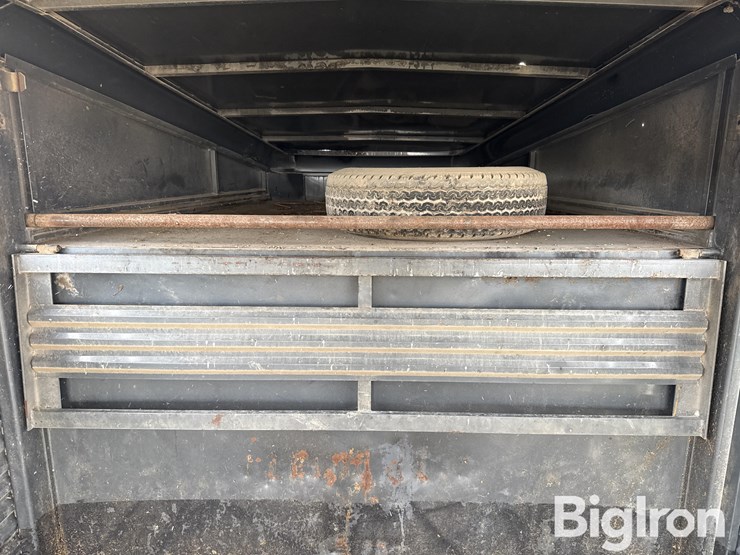 2003-featherlite-5320-gooseneck-livestock-trailer-image-19