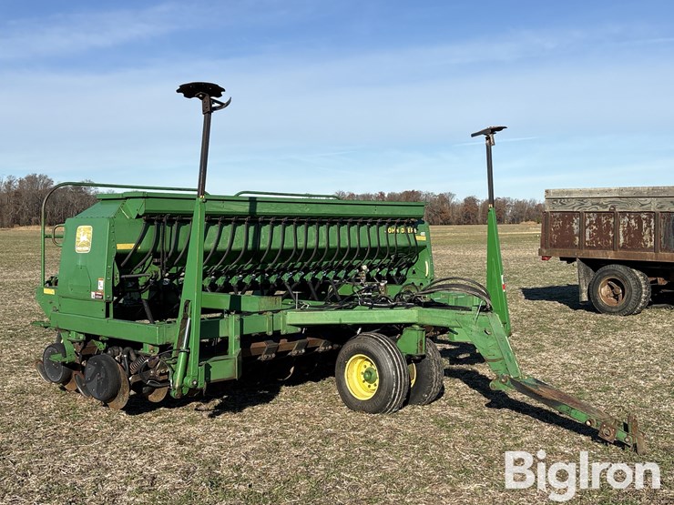 john-deere-1560-image-3