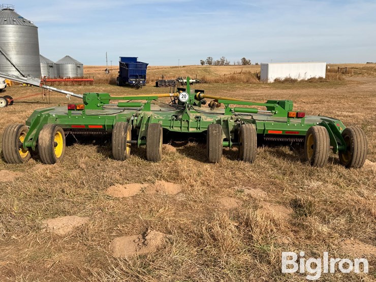 2022-john-deere-fc20r-image-6